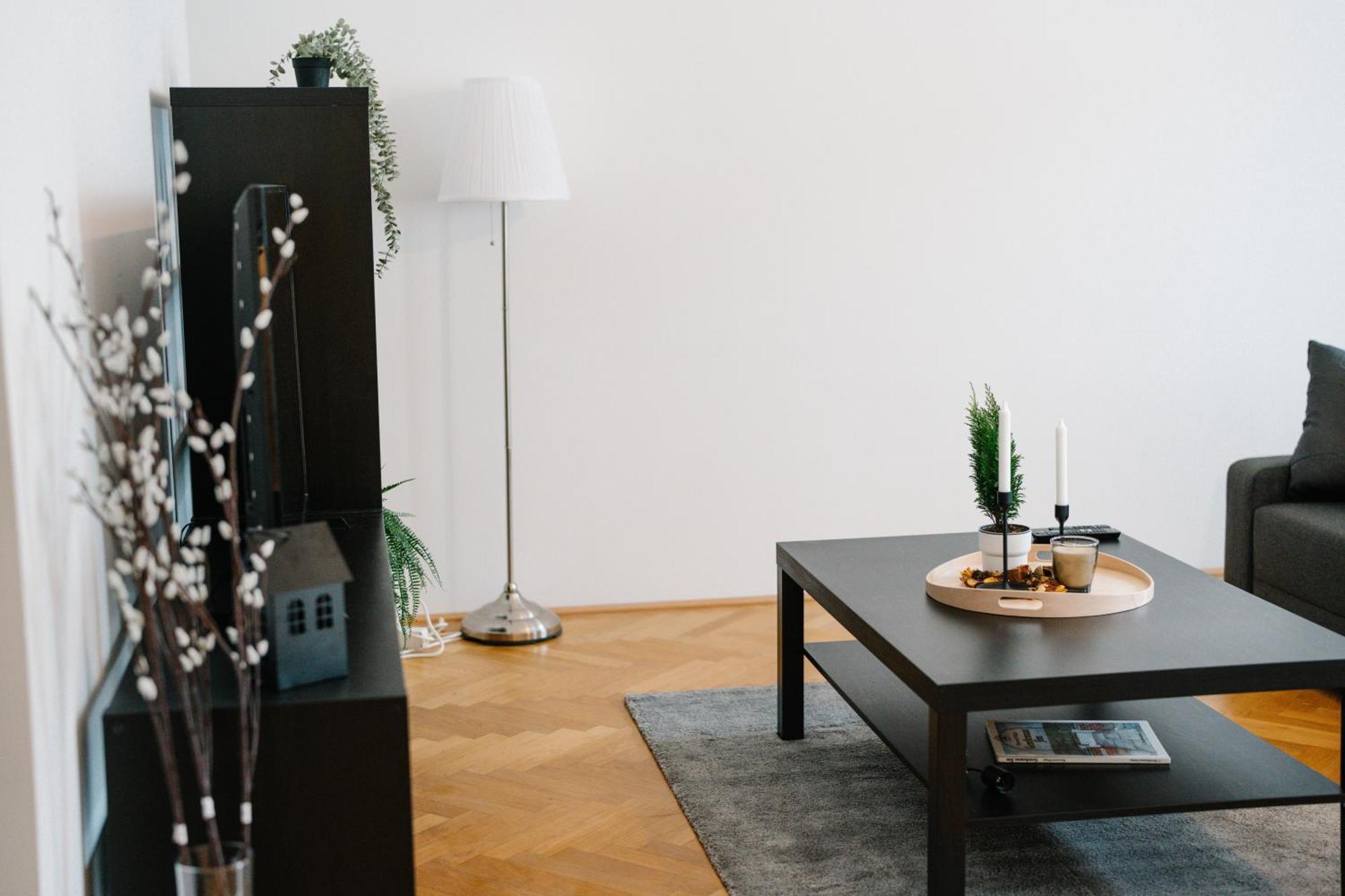 110qm, 4 Bedrooms, Near Schoenbrunn - Axara Housing Osw 33 Appartement *